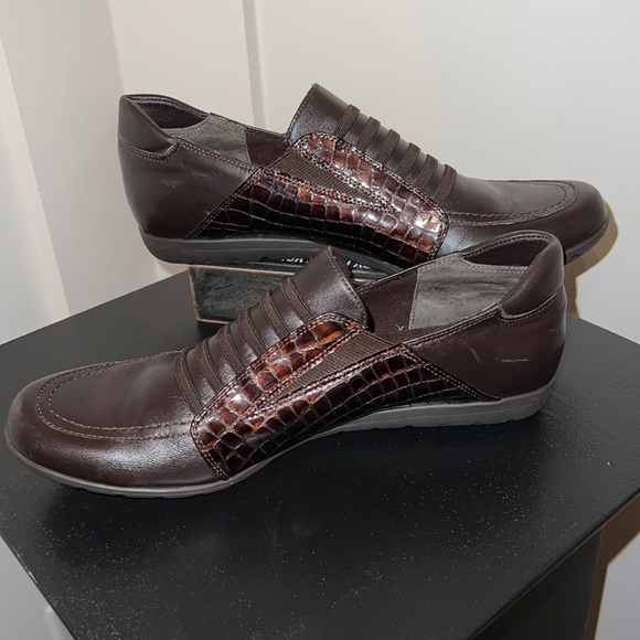 Vaneli Sport loafers, brown with faux alligator accents - Picture 1 of 7